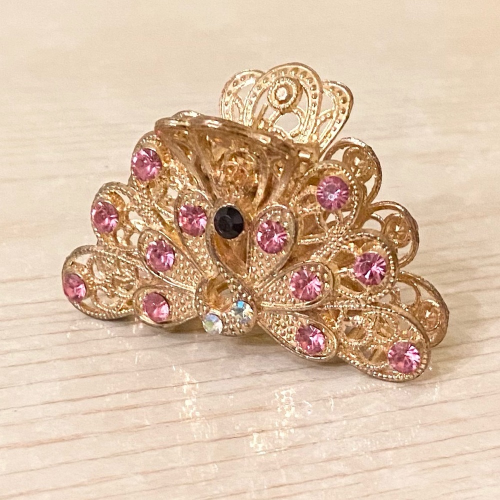 NEVER USED. NWOT Jeweled Hair Clip with BEAUTIFUL Stones